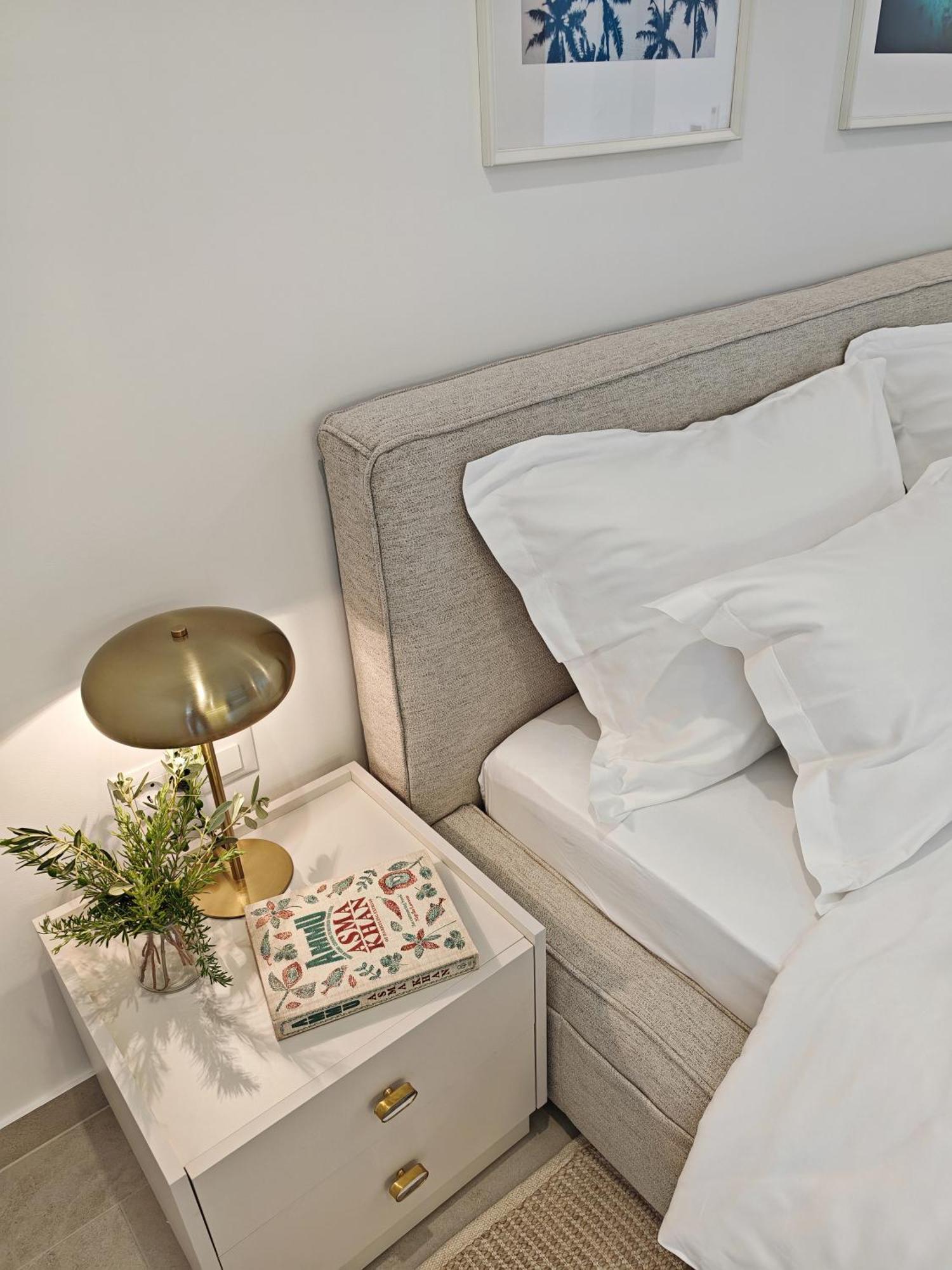 Apartments Melani Hvar Хвар Номер фото